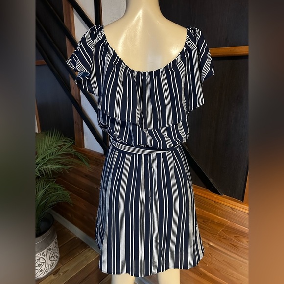She and Sky Navy blue dress with white stripes size L pre loved - Picture 6 of 7